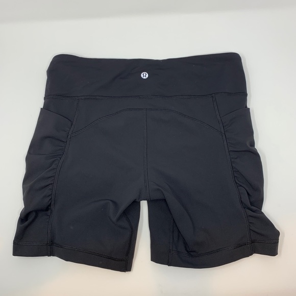 Lululemon Ruched Cycling Bike Shorts 